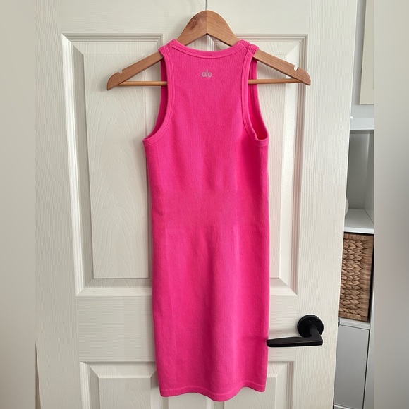 Alo Goddess Ribbed Go-To dress size XS - Picture 3 of 3
